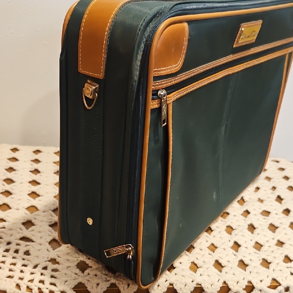Oscar De La Renta Vintage Canvas Green & Tan Luggage Suit Case - Picture 10 of 16